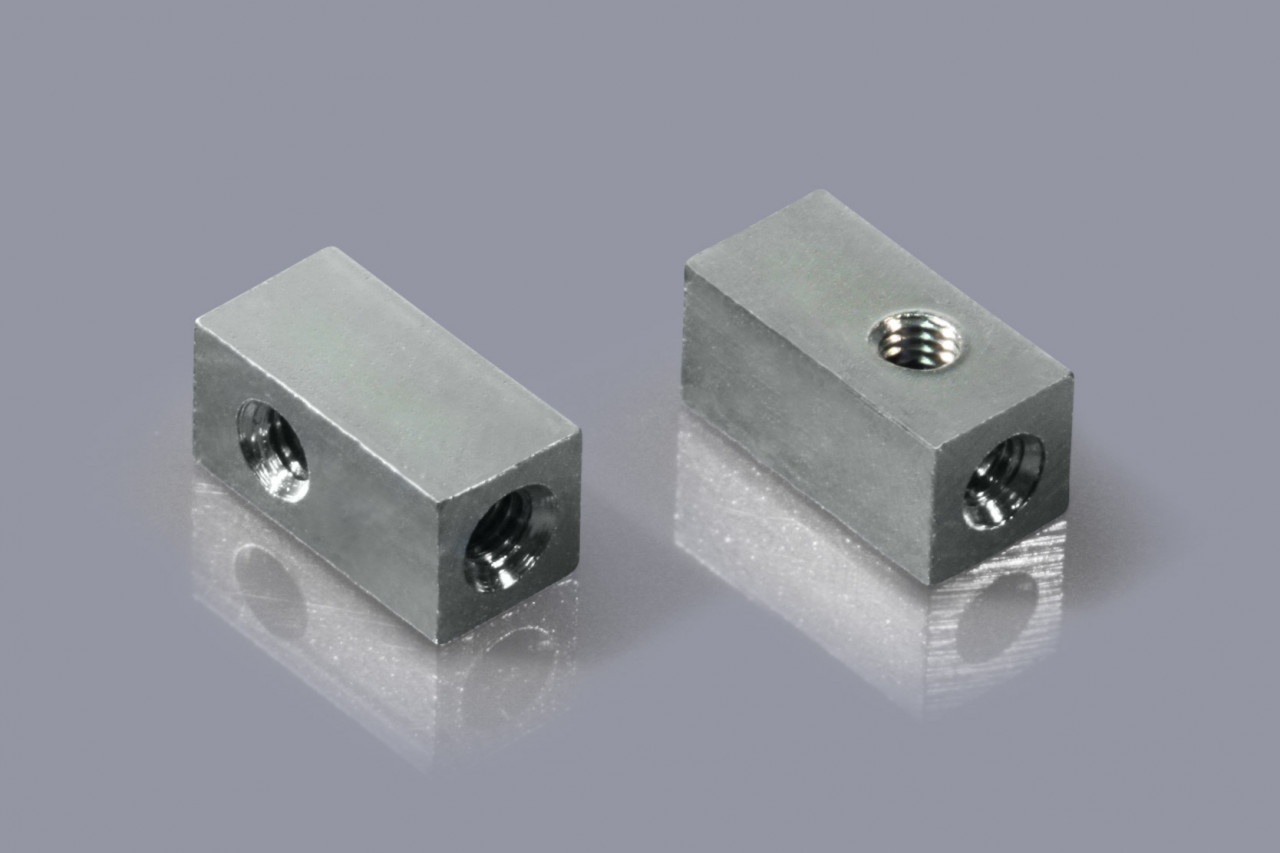 Threaded mounting cubes, type C