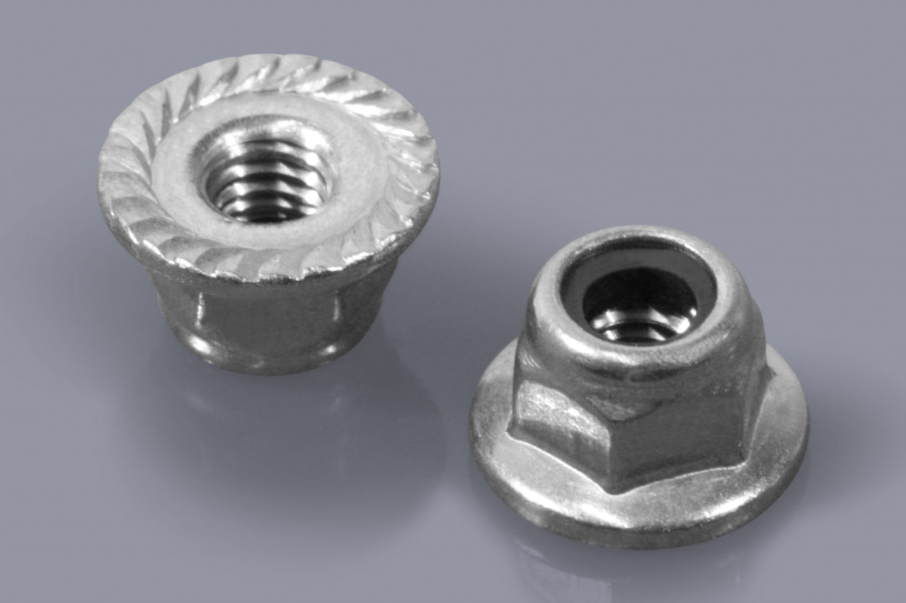 DIN 6926 / ISO 7043 - Metal hexagon flange nuts with clamping piece and serration